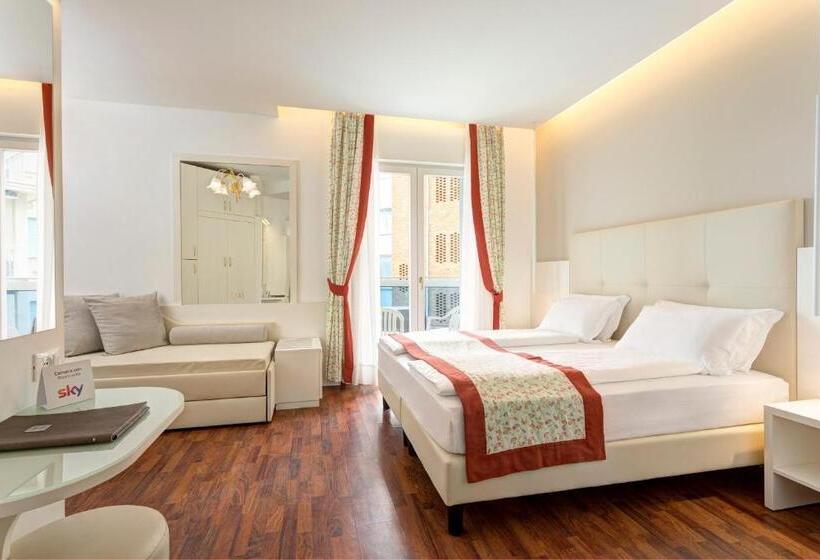 هتل Cavalieri Palace