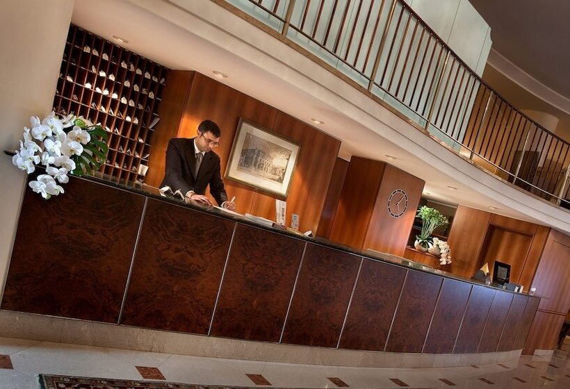 Fotos del hotel Cavour:  3