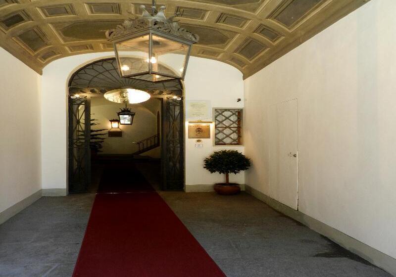 هتل Domus Florentiae