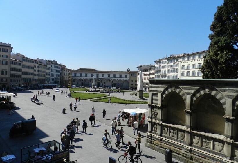 هتل Domus Florentiae