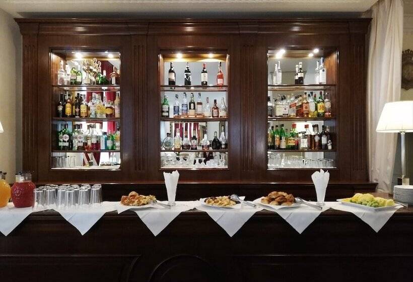 Fotos del hotel Executive:  36