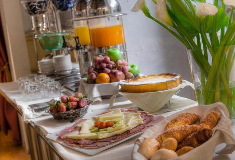 Fotos del hotel Palazzo Dal Borgo:  47