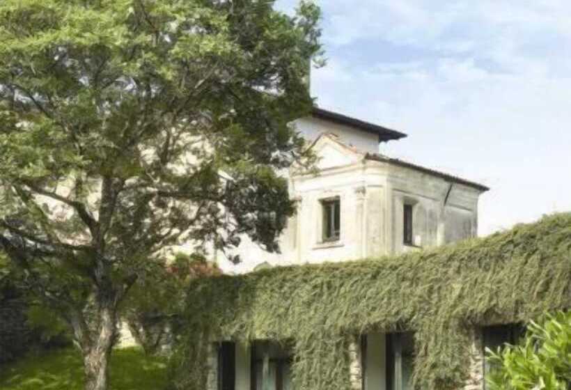 Отель Relais I Due Roccoli