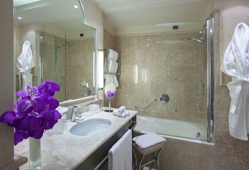 Starhotels Tuscany