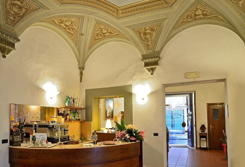 هتل Vasari