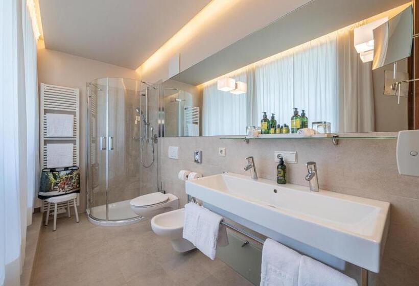 هتل Mignon Meran Park & Spa