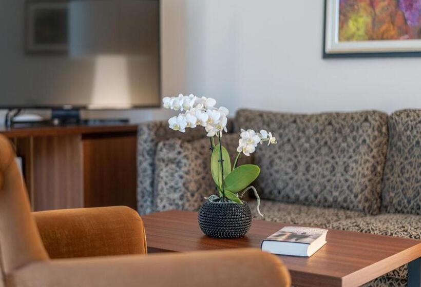 هتل Mignon Meran Park & Spa