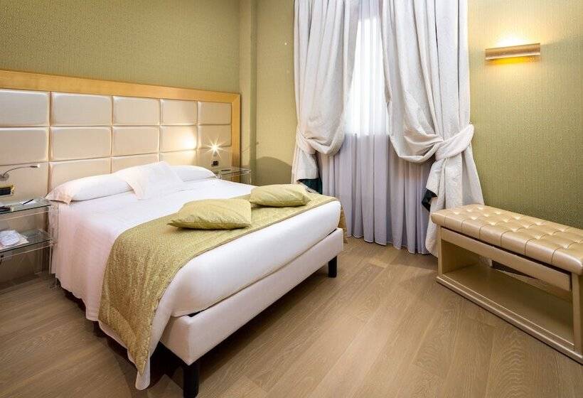 Fotos del hotel Antares Hotel Rubens:  11