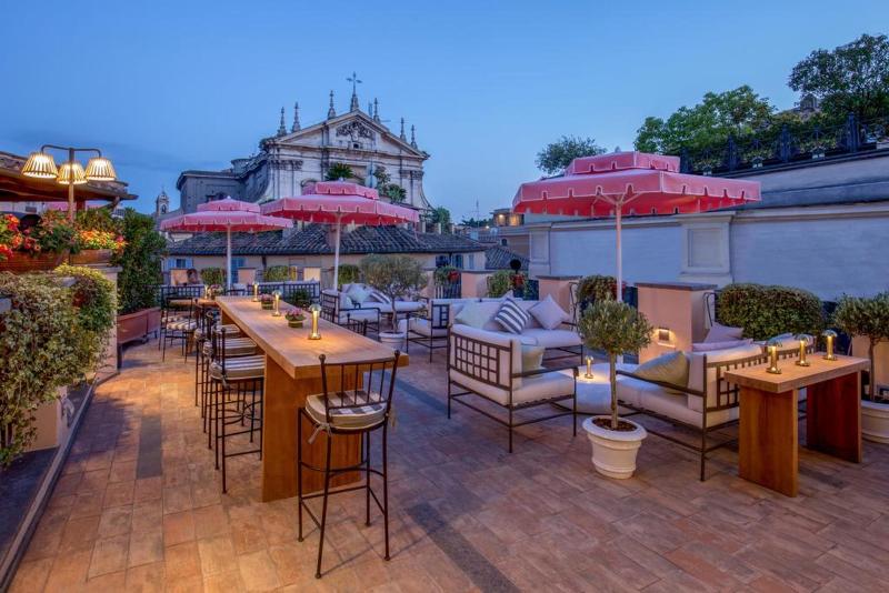 9hotel Cesari