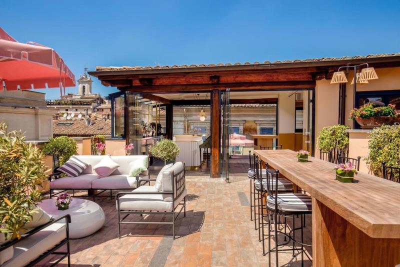 9hotel Cesari