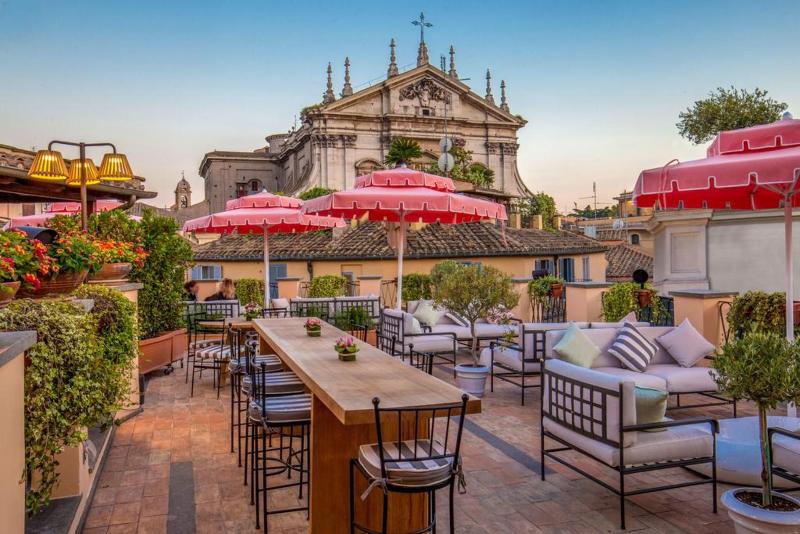 9hotel Cesari