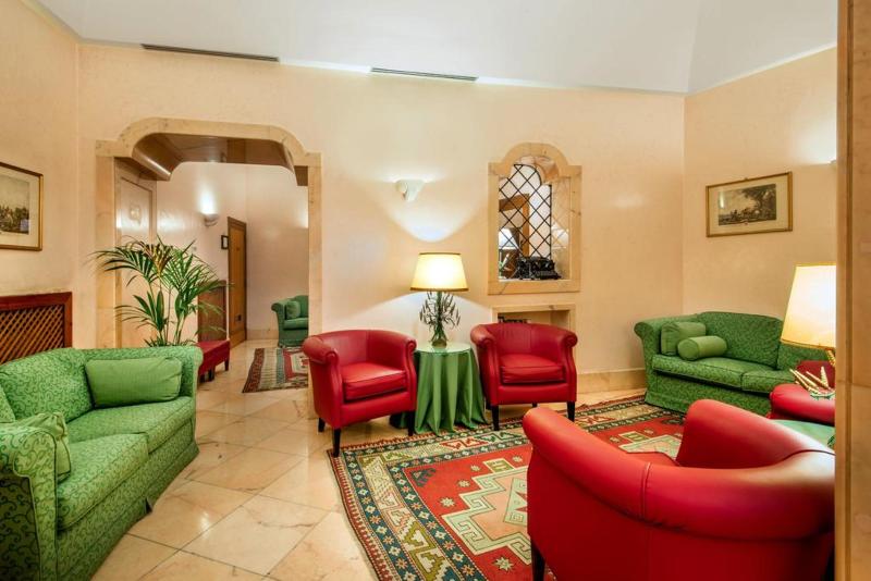 9hotel Cesari