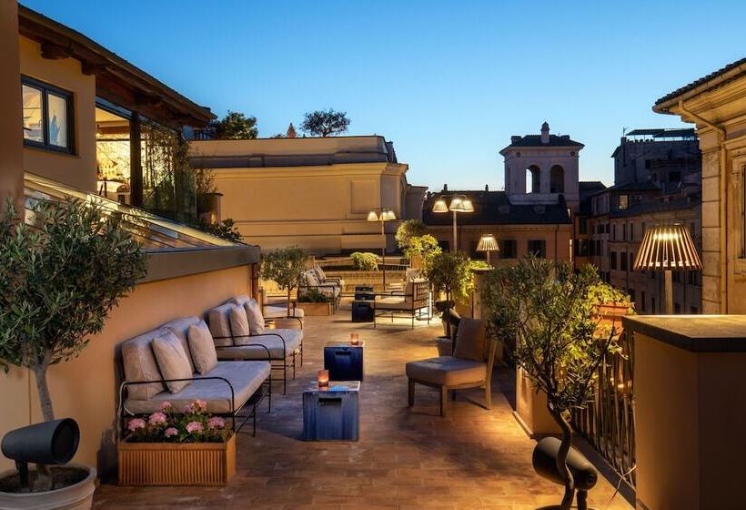 9hotel Cesari