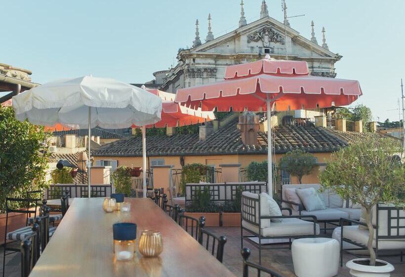 9hotel Cesari
