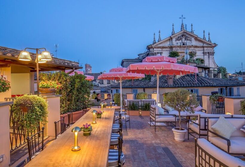 9hotel Cesari
