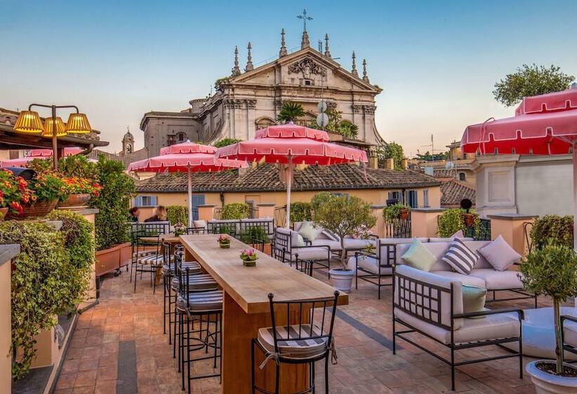 9hotel Cesari