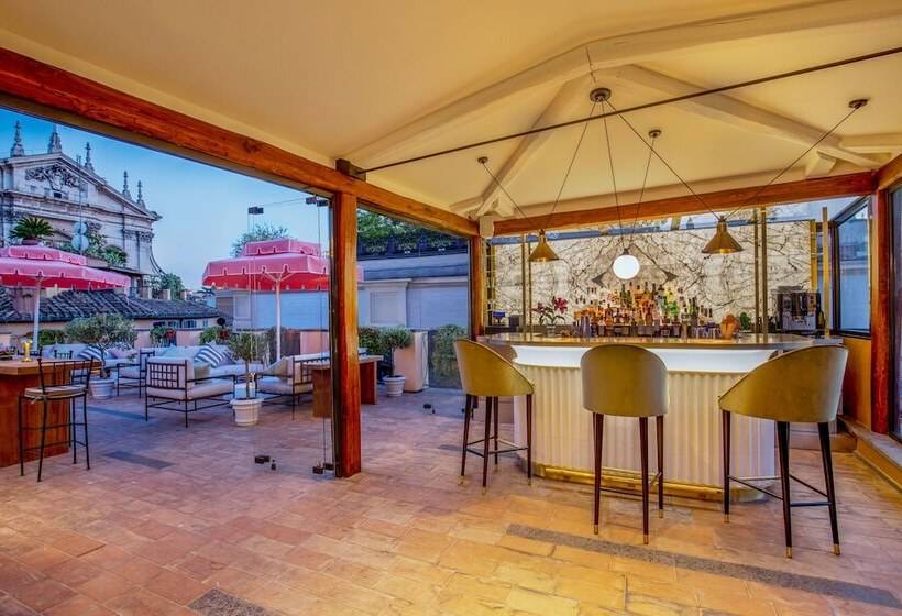 9hotel Cesari