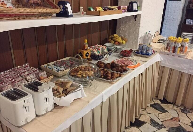 Отель Albergo Ristorante La Greppia