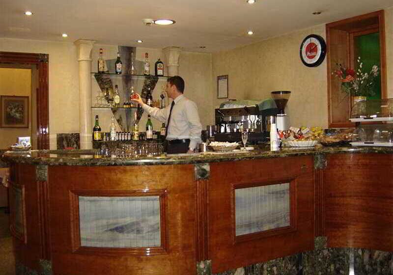 Phi Hotel Ambra