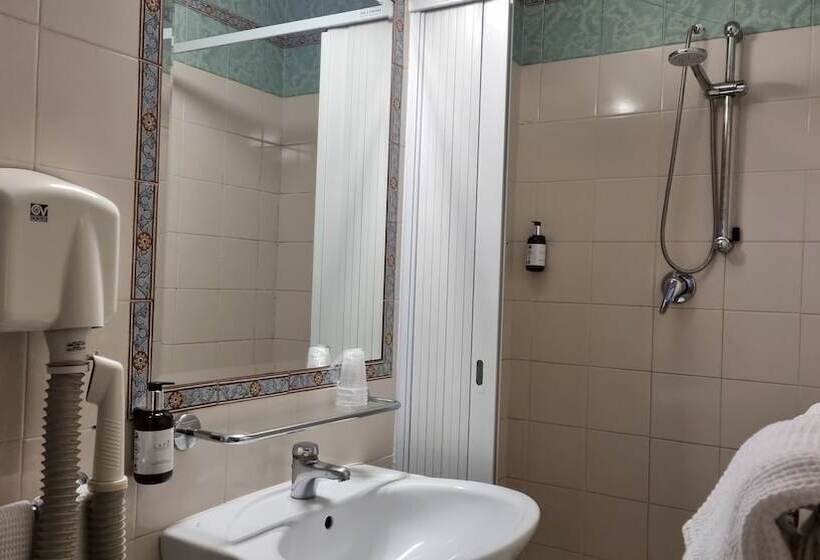 Phi Hotel Ambra