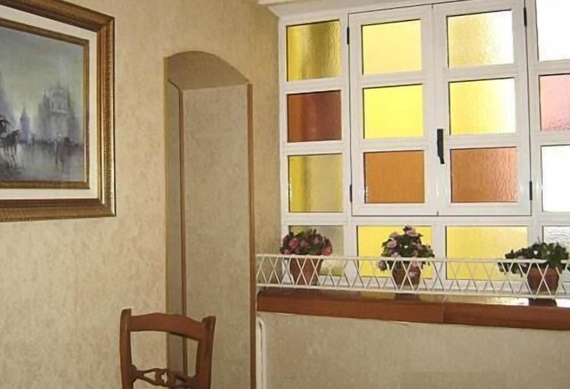 Phi Hotel Ambra