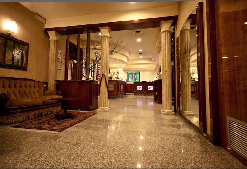 Phi Hotel Ambra