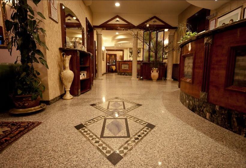 Phi Hotel Ambra