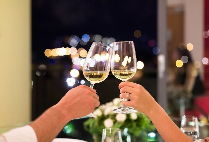 هتل Astoria Resort