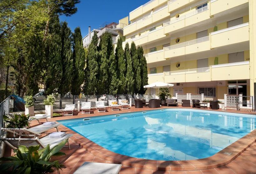 هتل Astoria Suite