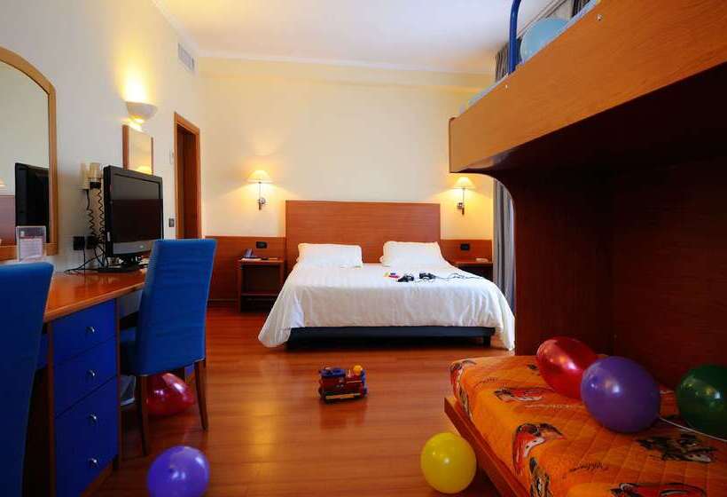 هتل Best Western  Globus