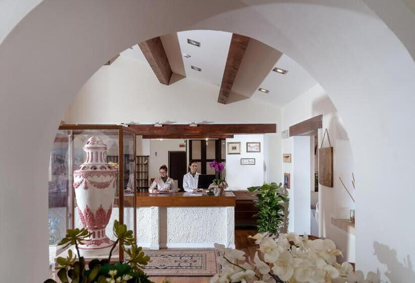 Boutique Hotel Torre Di Cala Piccola
