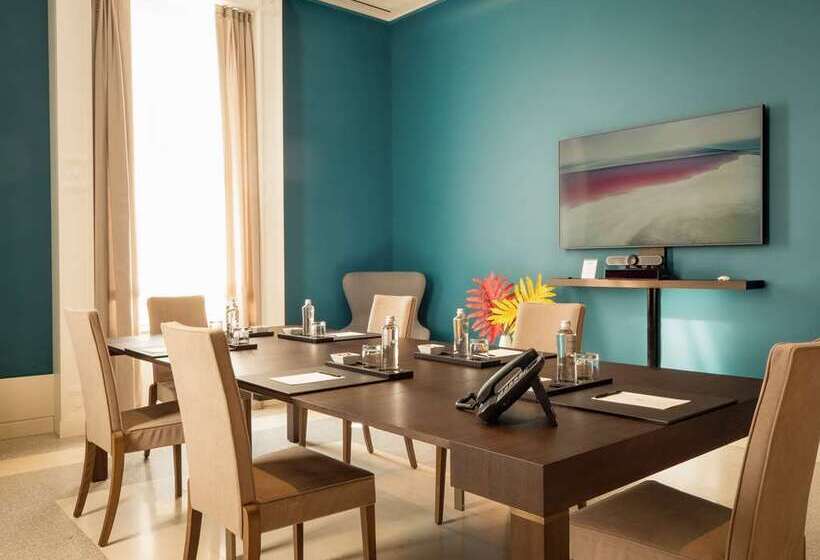 هتل De Bonart Naples   Curio Collection By Hilton