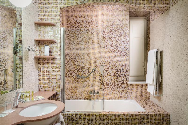 هتل Eurostars Centrale Palace