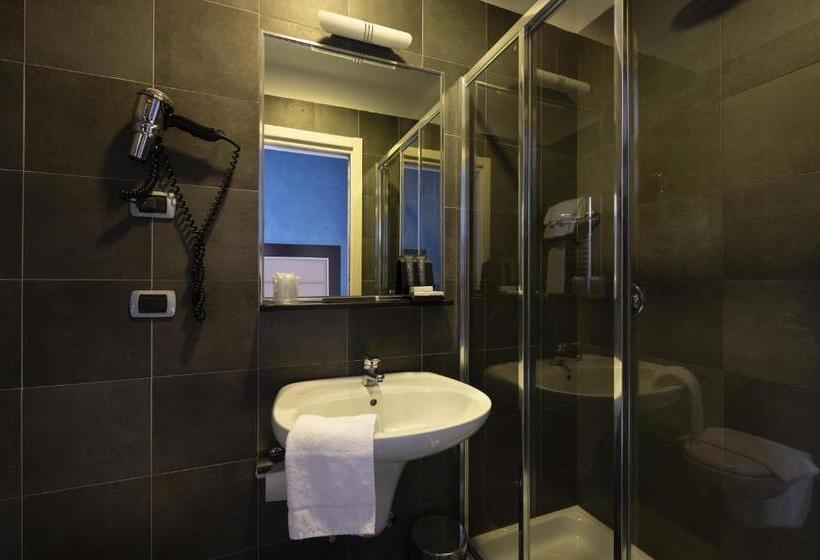 Fotos del hotel Five:  23