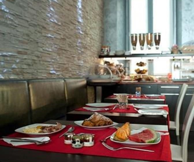 Fotos del hotel Five:  33