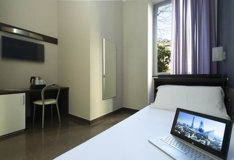 Fotos del hotel Five:  10