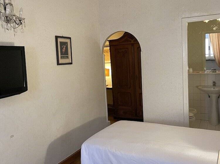 Fotos del hotel Fontana:  6