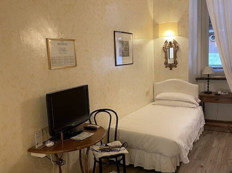 Fotos del hotel Fontana:  4