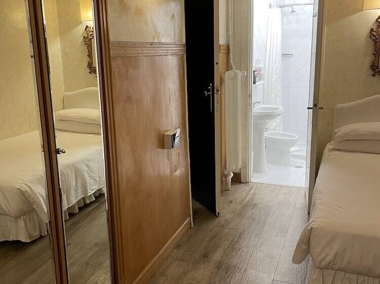 Fotos del hotel Fontana:  13