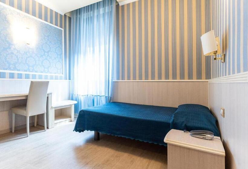 Fotos del hotel Garda:  10