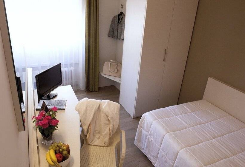 Fotos del hotel Mennini:  4