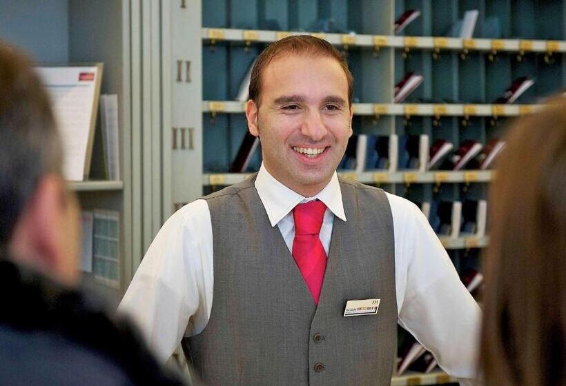 هتل Mercure Reggio Emilia Centro Astoria