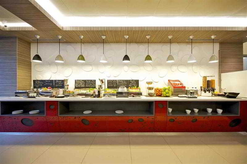 Fotos del hotel Mercure Roma Centro Colosseo:  59