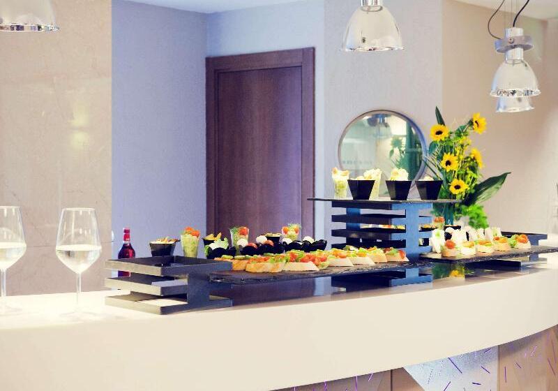 Fotos del hotel Mercure Roma Centro Colosseo:  55