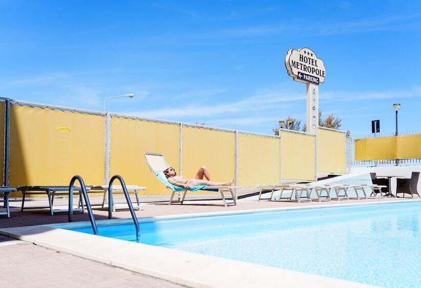 هتل Metropole