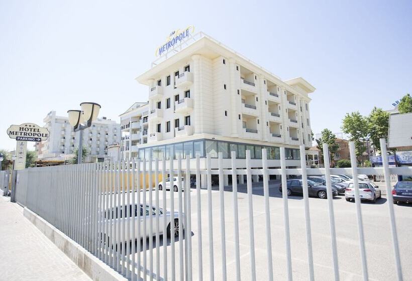 هتل Metropole