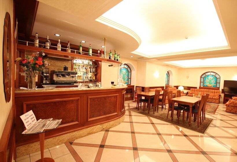 Fotos del hotel Mokinba Hotels Montebianco:  19