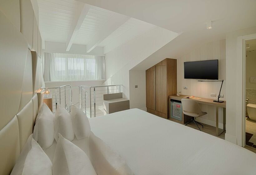 בית מלון כפרי NH Collection Roma Centro