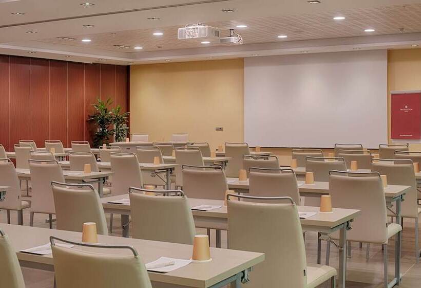 בית מלון כפרי NH Collection Roma Centro