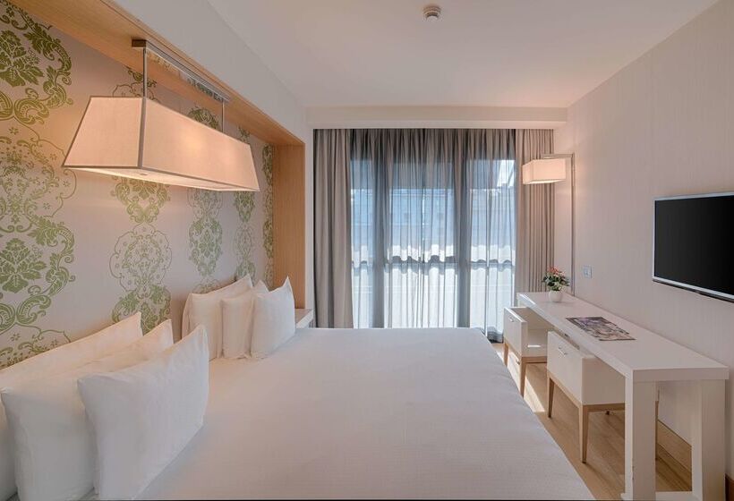 בית מלון כפרי NH Collection Roma Vittorio Veneto